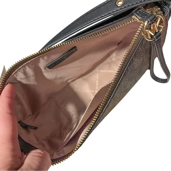 Michael Michael Kors Camden Signature XS Pouchette Crossbody - Picture 4 of 6